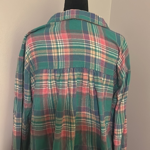 Umgee Small button down top    A - Picture 5 of 8